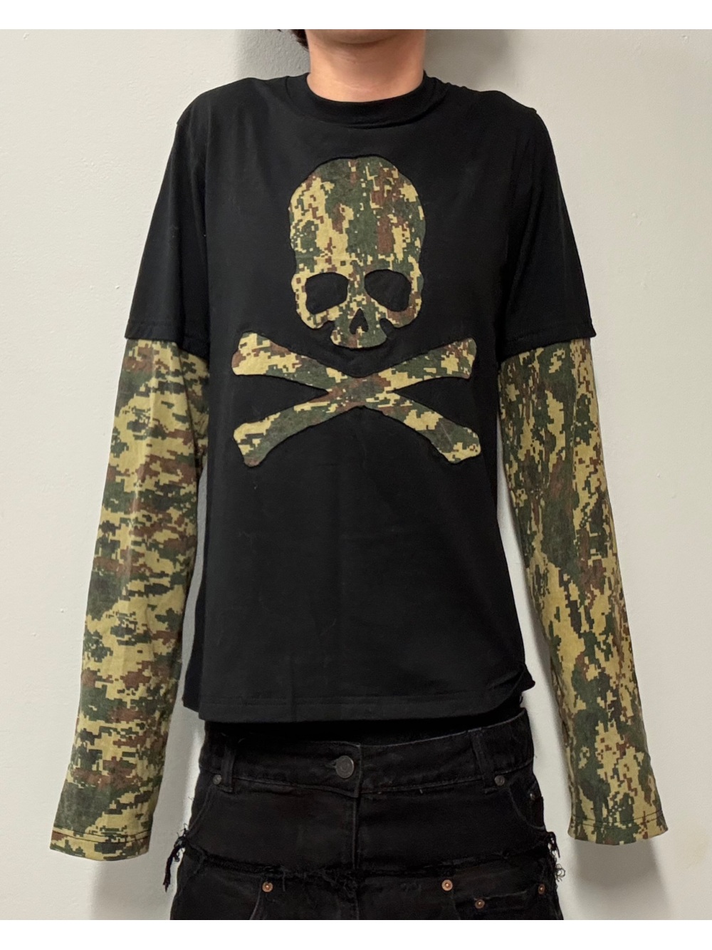 Men'S Fashion For 2026 - 2026年新作アメリカンレトロ迷彩柄スケルトンフェイクツーピーススプライス長袖トップスパンクストリートトレンドファッション多用途ニッチアイテム